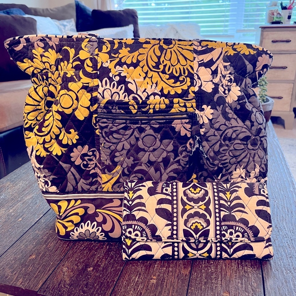 Vera Bradley Tote with matching wallet